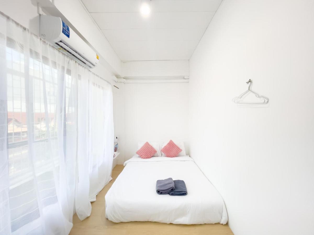 Transit Donmueang Airport Hostel バンコク都 エクステリア 写真